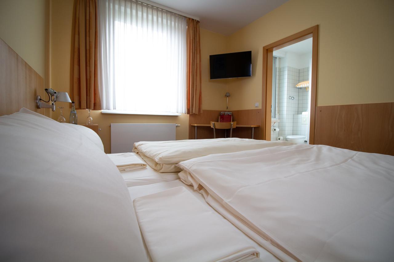 Hotel Goldene Gans Mannheim Esterno foto