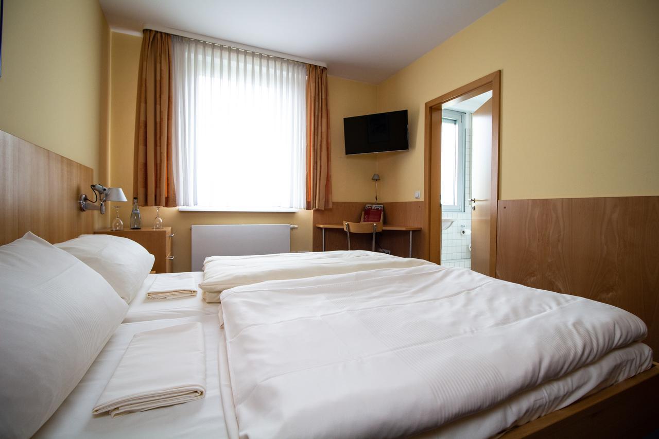 Hotel Goldene Gans Mannheim Esterno foto