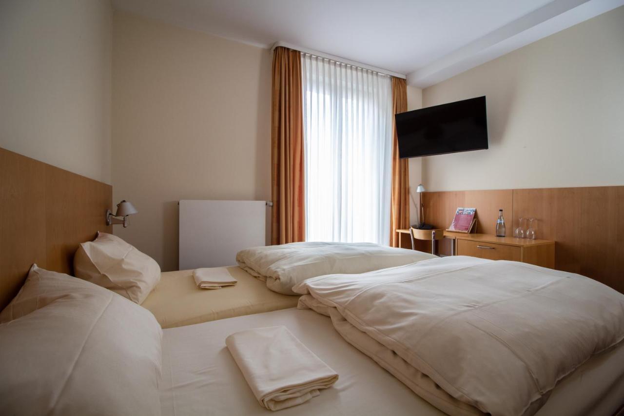 Hotel Goldene Gans Mannheim Esterno foto